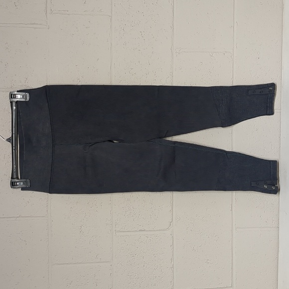 aerie Pants - Aerie Offline Seamless Ribbed Waffle Knit Cropped Leggings Size Medium